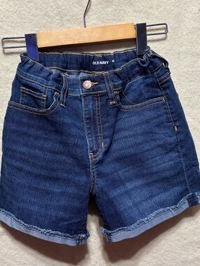 Old Navy Girls Dark Wash Denim Shorts Size 12 Adjustable Waist Frayed Hem